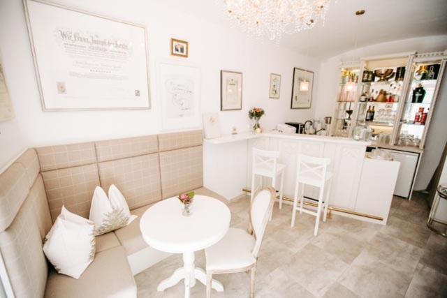 Boutique Hotel Goldenes Lamm フィラハ エクステリア 写真